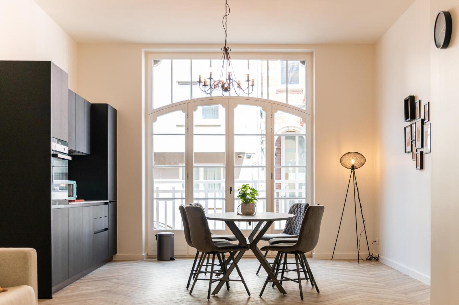 Beautiful Renovated Apartment In An Authentic Building Oostende Ngoại thất bức ảnh